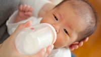 Bayi Dapat Tumbuh Secara Normal Walau Hanya Minum Susu Formula